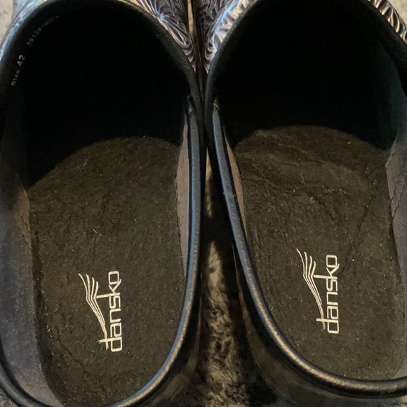 Silver metallic Danskos size 42(women’s 11.5) - Picture 3 of 7